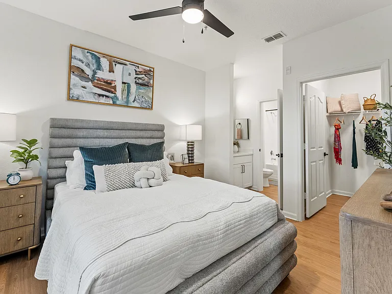 Perse Apartments — Photo 8