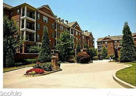 2nd image of 50 Peachford Rd
