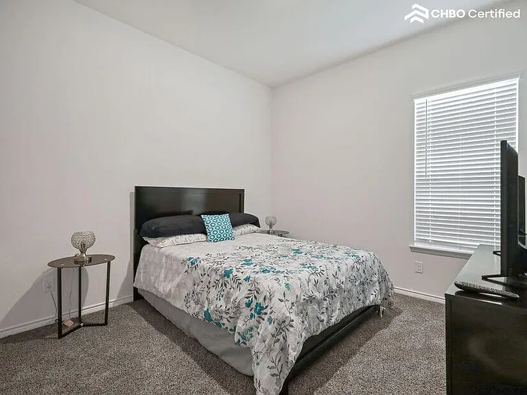 1505 Estivella Dr — Photo 22