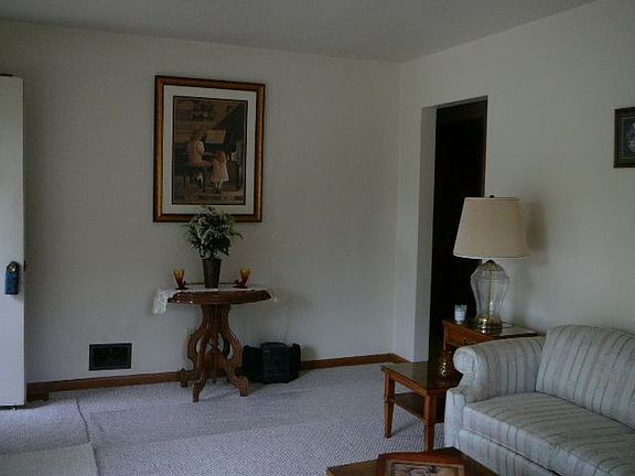 3rd image of 3308 Thelma St