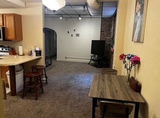 3 Lincolnway APT 3, Valparaiso, IN 46383