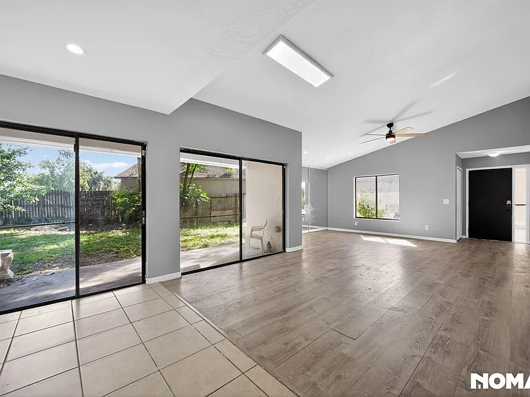 454 Loblolly Ln — Photo 5