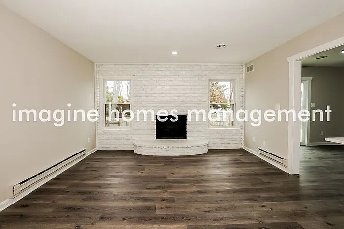 17648 Drake Rd — Photo 12