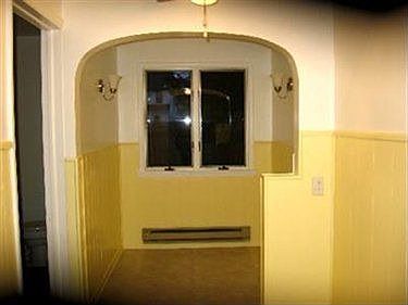 5th image of 242 Denison Ave