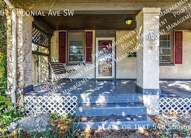 2407 Colonial Ave SW — Photo 7