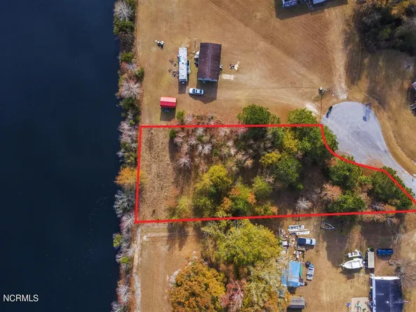 103 Remona Court, New Bern, NC 28560