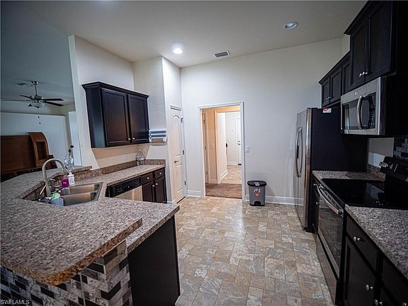 4th image of 2228 NE 33rd Ter