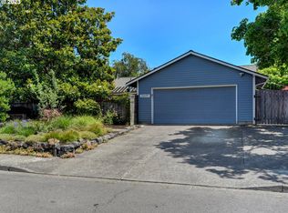20699 NW Quail Hollow Dr, Portland, OR 97229