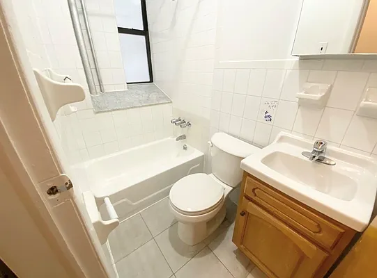 Rented by Berkshire Hathaway HomeServices New York Properties | media 16