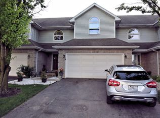 2518 Tulip Ln, Crest Hill, IL 60403