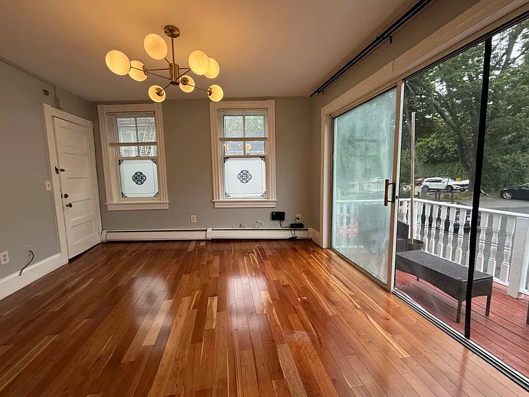 75 Benefit St #2R — Photo 3