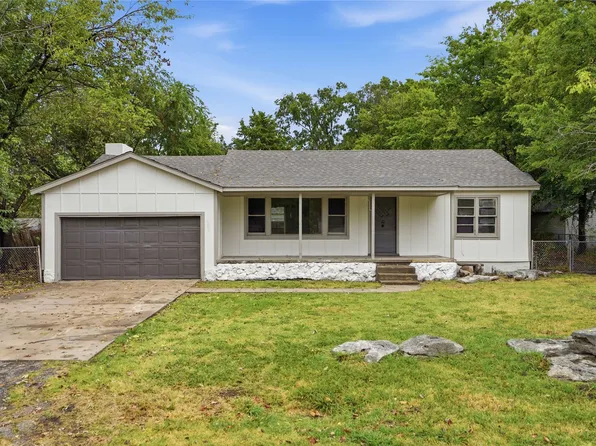 15703 E Latimer Pl, Tulsa, OK 74116