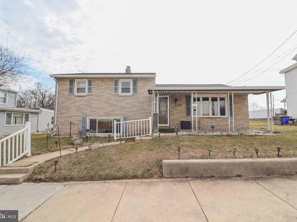 181 S Main St, Mount Wolf, PA 17347