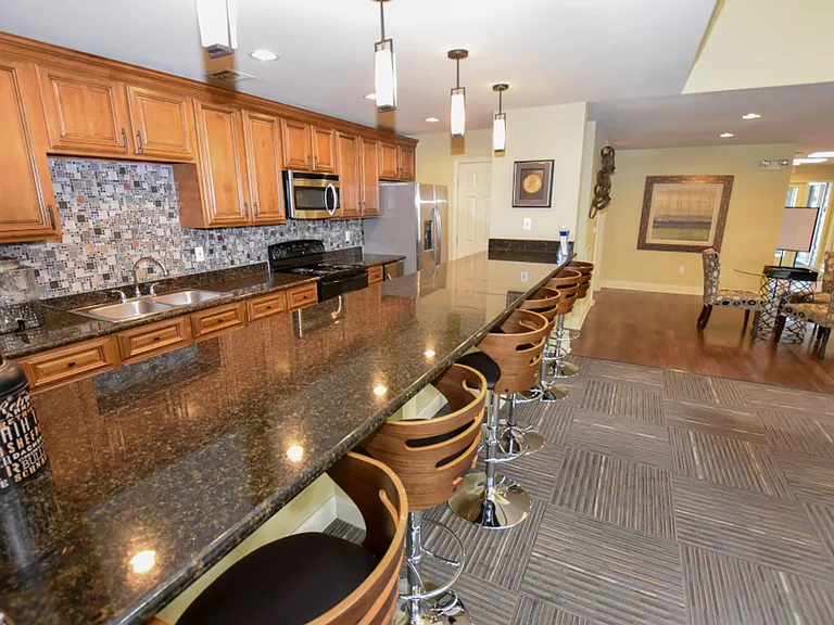 Lakes of Chateau Estates South — Photo 19