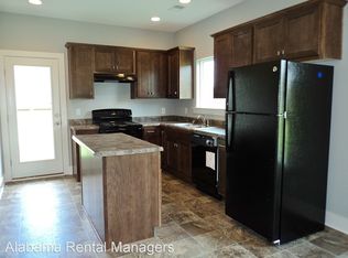 179 Greenwood Cir, Calera, AL 35040