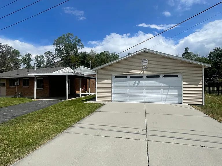 2225 E Fardown Ave — Photo 12