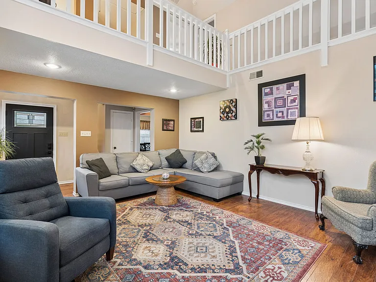 1417 Danielle Dr — Photo 4