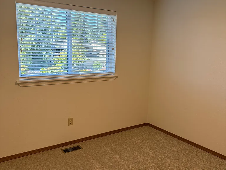 Guest Bedroom #2