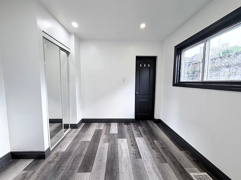 85 Mary St #2 — Photo 10