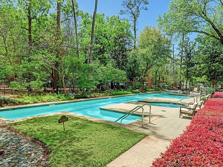 121 N Post Oak Ln #706 — Photo 28