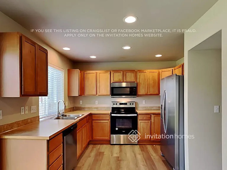 1314 Hardtke Ave NE — Photo 6