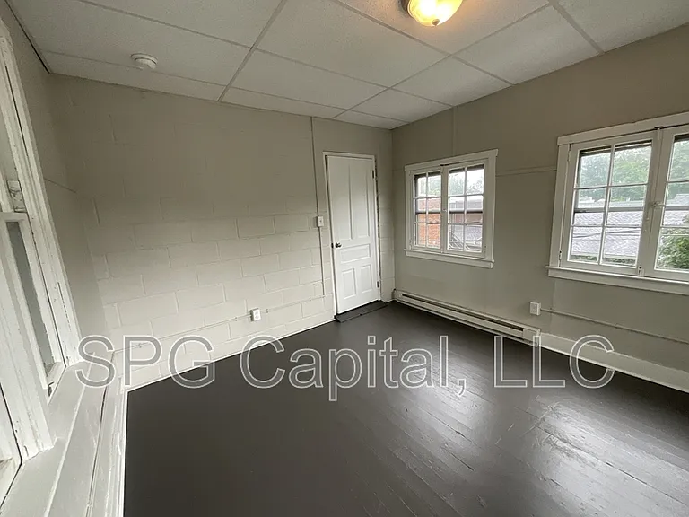 120 Lincoln Way W #2 — Photo 8