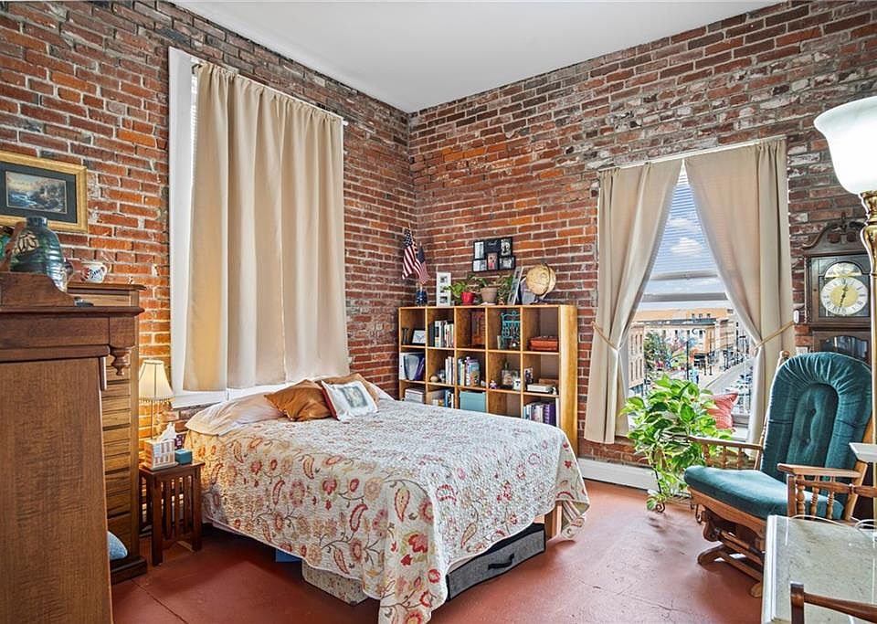 1st image of 509 Delaware St APT 501