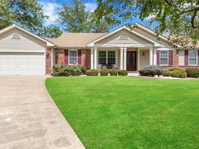 221 White Pine Ct, Saint Charles, MO, 63304