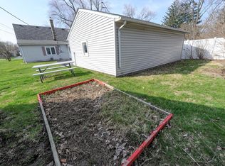 6828 W 97th St, Oak Lawn, IL 60453