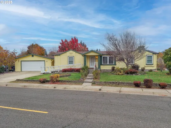 210 NW Timothy Ave, Winston, OR 97496