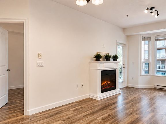 4th image of 20281 53a Ave #209