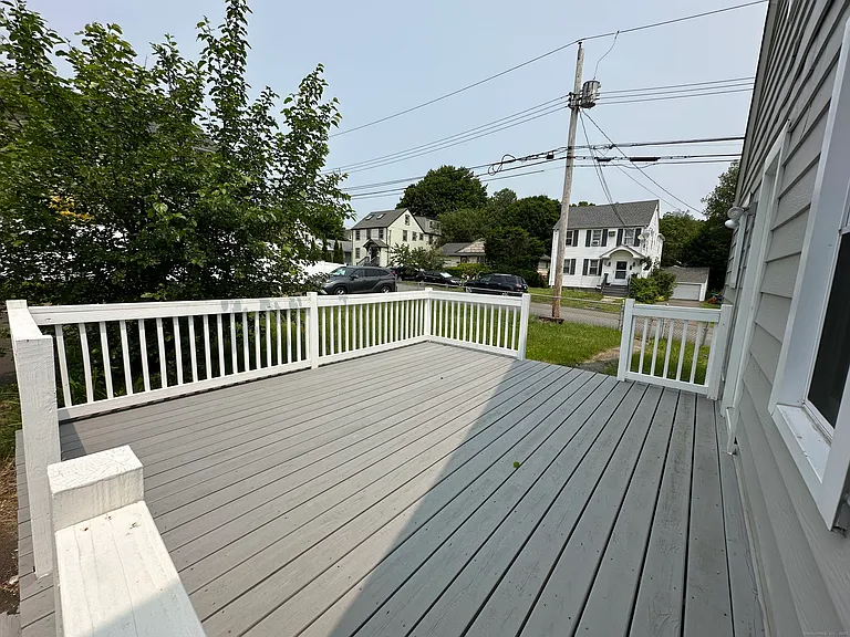 11 Colony St — Photo 4