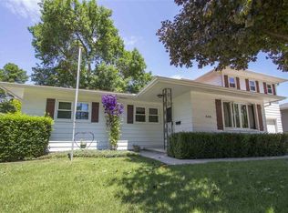 510 Devonshire Dr, Waterloo, IA 50701