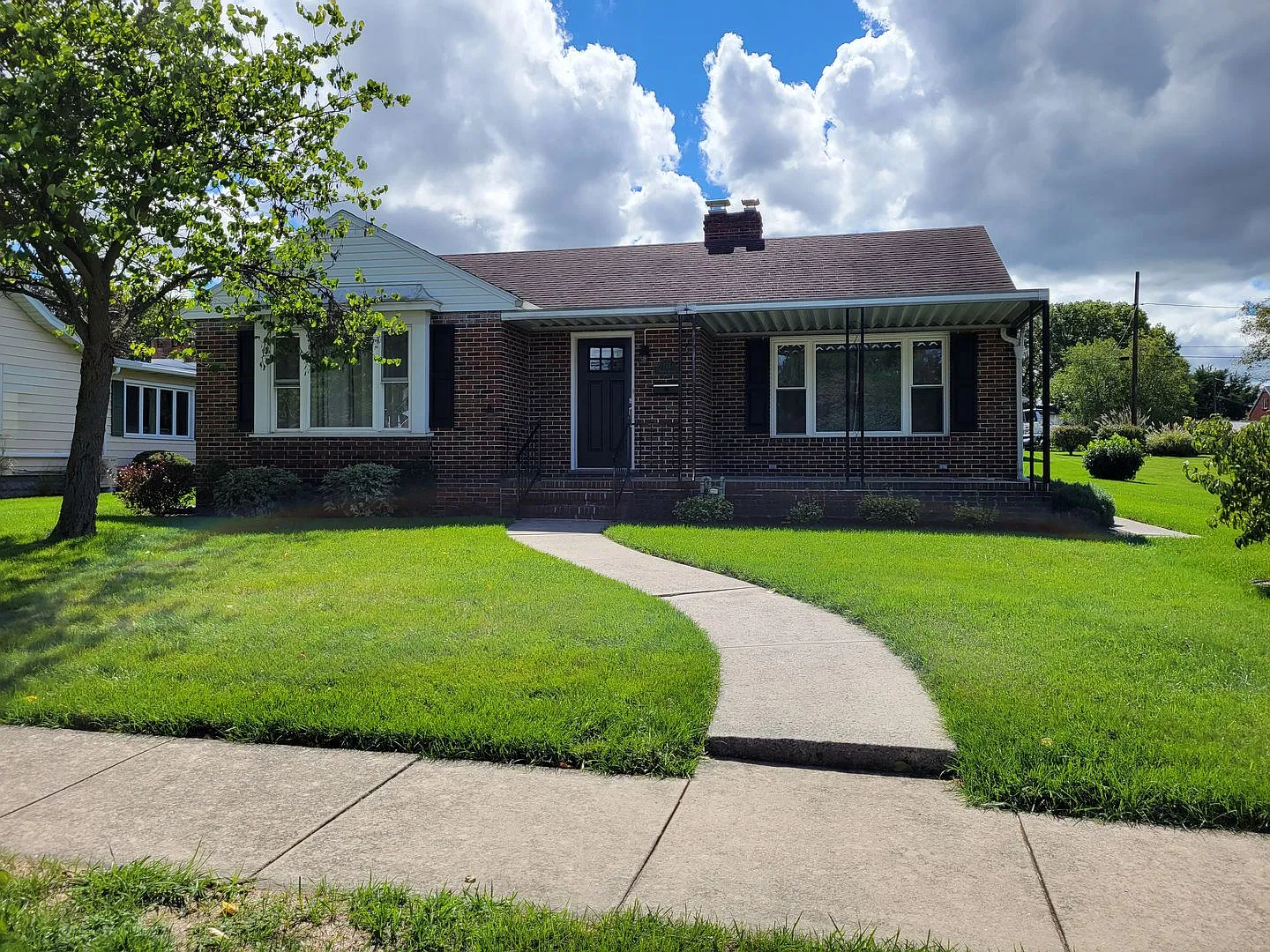 153 Maple Avenue — Photo 1