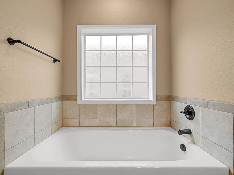 268 Turnberry Cir — Photo 23