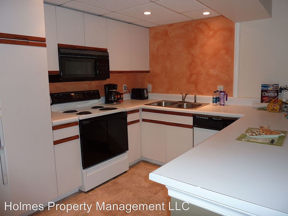 2nd image of 2749 Sullins St #B109
