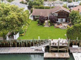 131 Bayside Dr, Atlantic Beach, NY