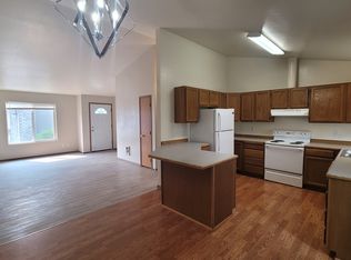 1208 Westbrook Loop APT A, Yakima, WA 98908