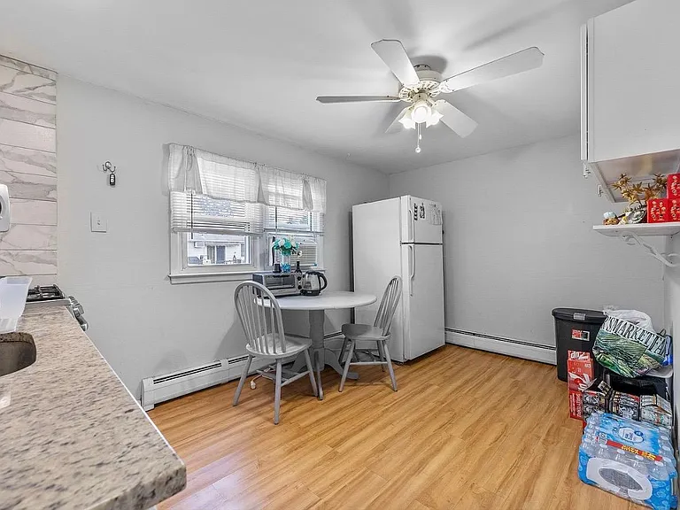 119 Garibaldi Ave #2 — Photo 5