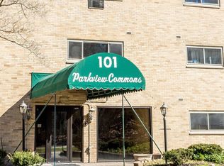 101 S Rocky River Dr APT 305, Berea, OH 44017