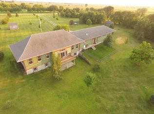 2270 90th St SW, Appleton, MN 56208