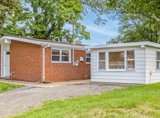 217 Gloucester Dr, Glen Burnie, MD