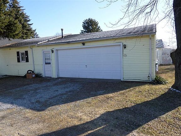 4th image of 410 Ames St