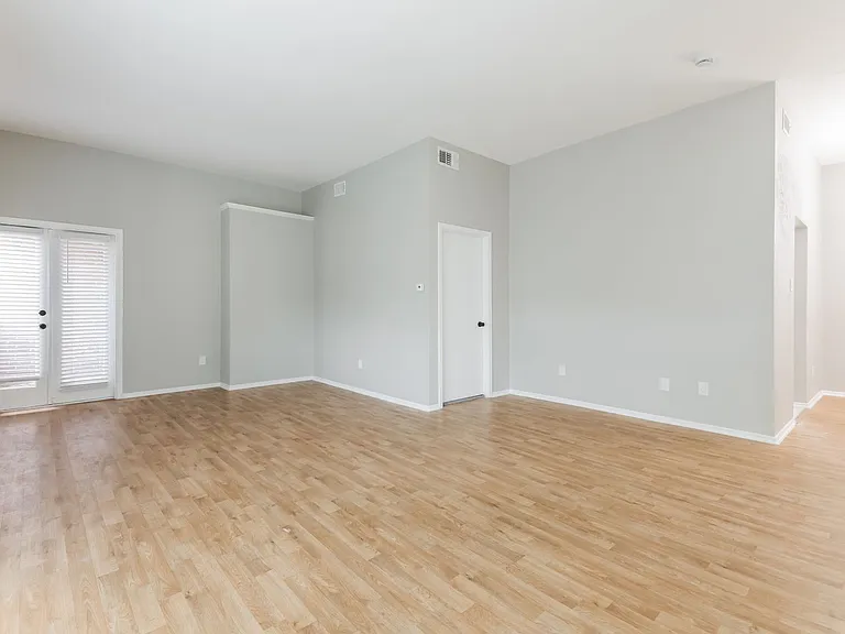 10406 High Hollows Dr #226 — Photo 6