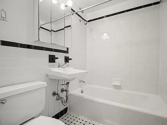 Rented by Upton Realty Group | media 10