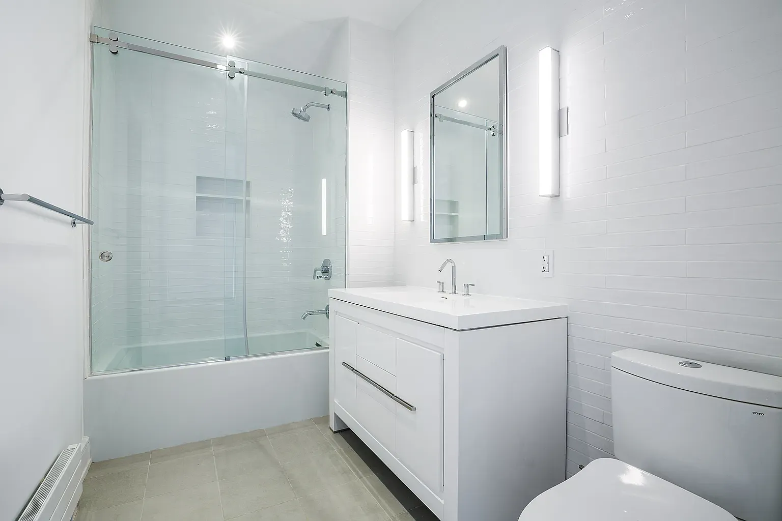 156 Beekman Street — Photo 3