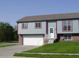 11651 Newport Ave, Omaha, NE 68164