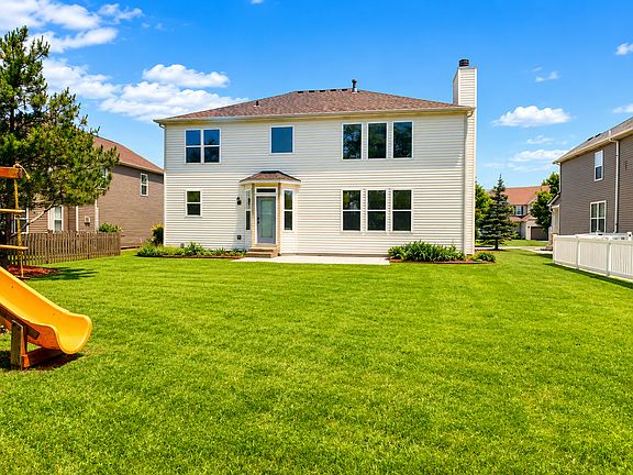2nd image of 1145 Mackenzie Dr
