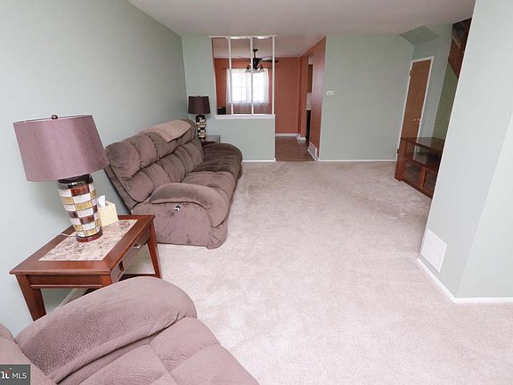 3rd image of 12159 Aster Rd