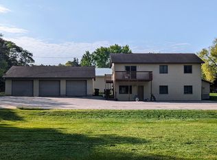 1919 4th Ave #1 & 2, Mankato, MN 56001